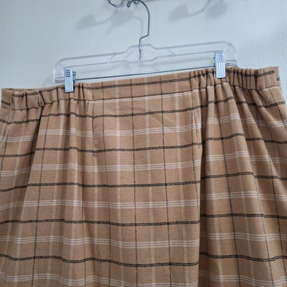 Jessica London Wool Pencil Skirt, Side Buttons, Ivory Shadow Plaid, Size 24W - Picture 5 of 8